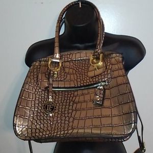 Elegant Crocodile Pattern Brown Handbag